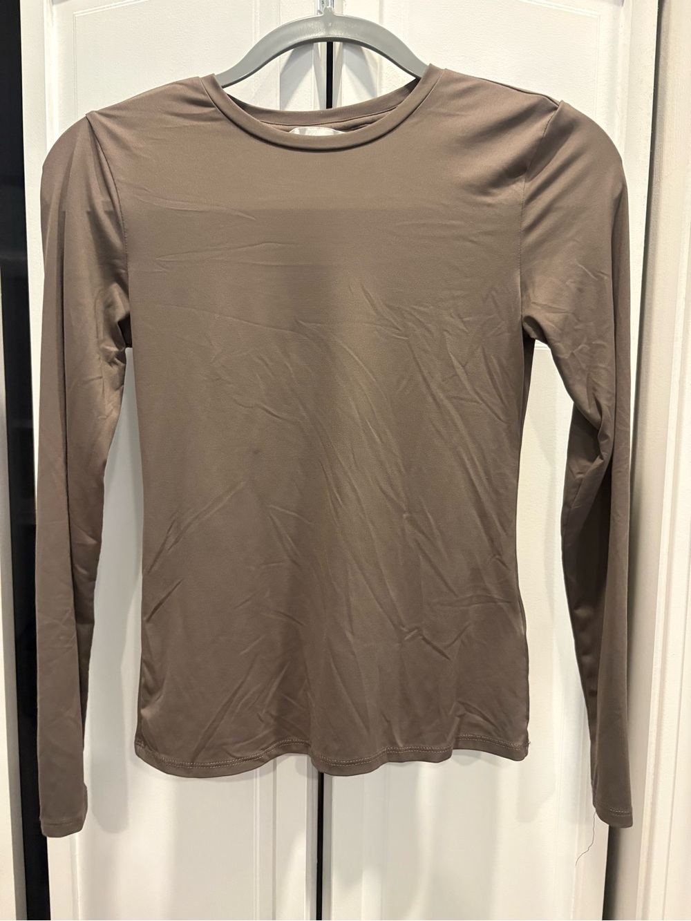 H&M Long Sleeve Crew Neck Top in Taupe Brown